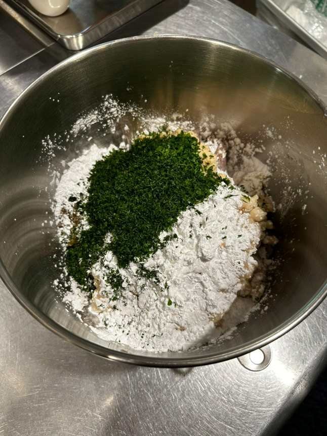 スタンドミキサーに移す